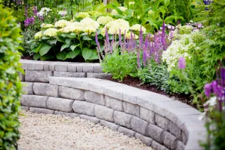 Easy Landscaping DIY Projects