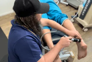 How Shockwave Therapy Can Treat Achilles Tendonitis