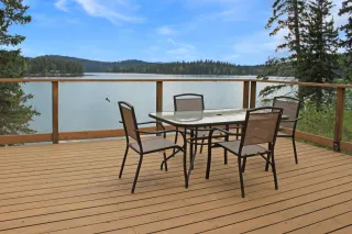 Bridge Lake vs Sheridan: which is better for retirees?