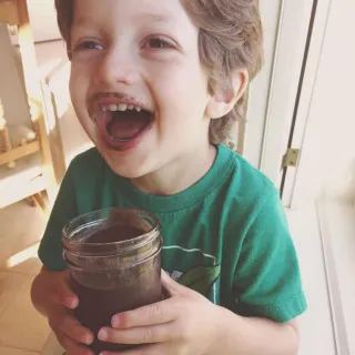 No Fail Chocolate Kale Smoothie (for kids AND adults!)
