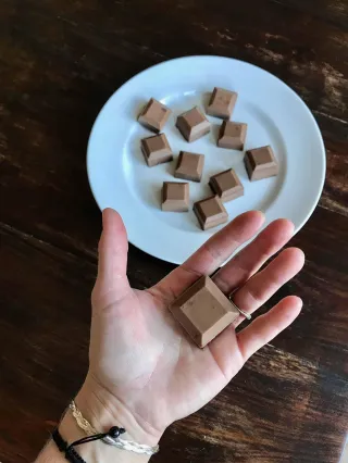 How to Make Healthy Chocolate Gummies (easy recipe!)
