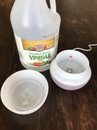 How to Clean a Diffuser for Essential Oils