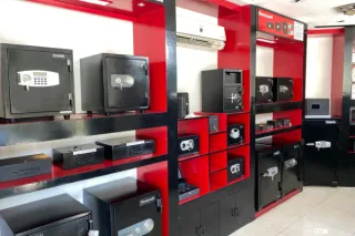 How to Set Up and Operate Your Honeywell Safe for (Models 2116, 2118, 2120)