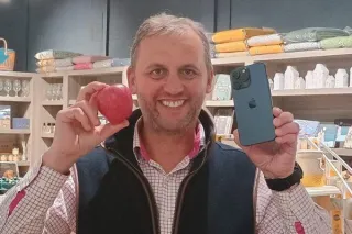 Turning Challenges into Opportunities – Be the Apple in Your Industry!