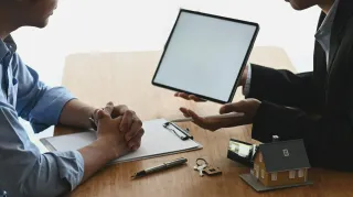 Edmonton Real Estate Law Made Simple: Commercial, Residential Transactions, Legal Tips, and Guidance