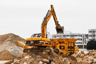 Residential vs Commercial Excavation near Miami | Cost, Permits & Key Differences