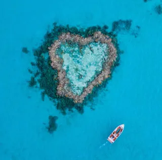 Island Escapes: Your Ultimate Guide to the Best Island Getaways in Australia, New Zealand, Fiji & Tahiti