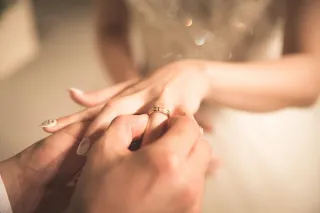 How to Prepare for an Engagement Photoshoot