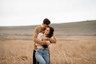 What to Wear for Your Engagement Photos