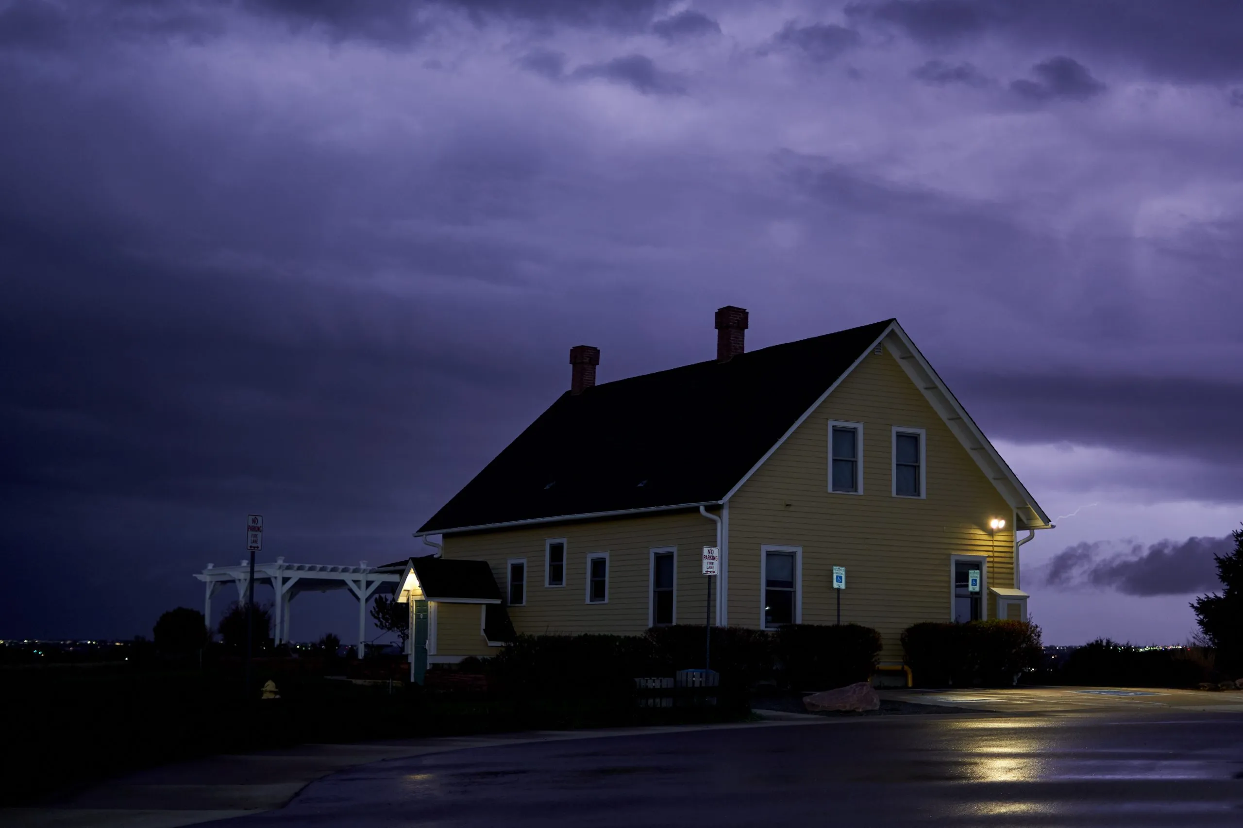 Discover the Charm of Brunner Farmhouse and Gardens in Broomfield, CO 