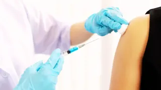 Can a Cortisone Shot Provide Relief for Your FROZEN SHOULDER?