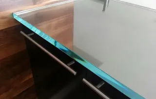 Using Decorative Glass to Enhance Interior Design