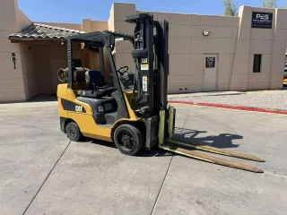 2013 CAT C6000 Forklift Propane
