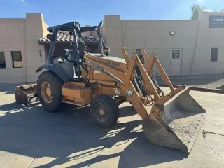 2005 CASE 570MXT Skip Loader