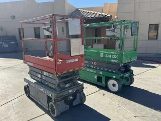 SkyJack 3220 & 3219 Scissor Lift