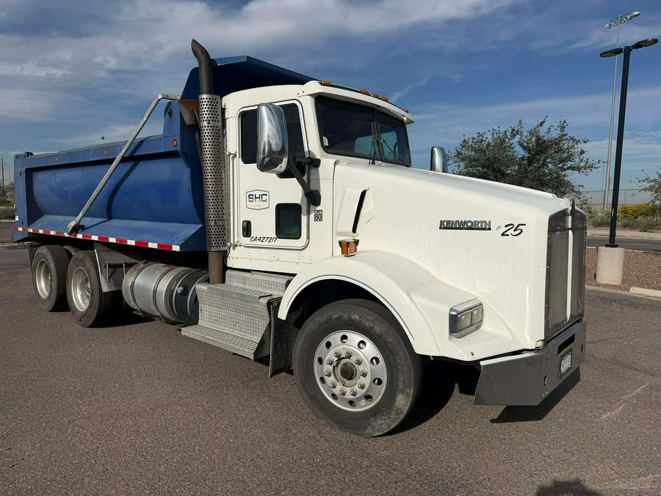 2014 Kenworth T800 10 Wheel Dump Truck