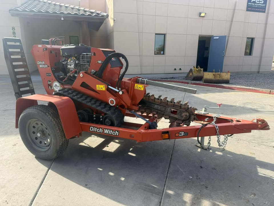 2022 Ditch Witch CX16x Trencher with Trailer
