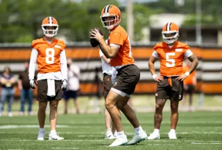 Flacco Leads Browns QB Race Amidst Intense Camp Battle
