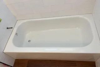 Save Time and Money: Refinishing vs. Replacing Your Bathtub