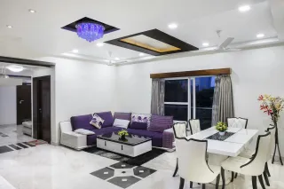 Less Clutter, More Character: How to Elevate Your Home with Statement Furniture and Minimal Decor
