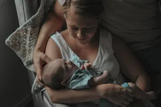 The Magic of Newborn Photography: Capturing the First Moments of Life