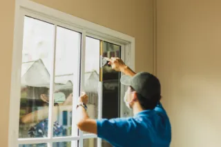 Window Maintenance Tips for Florida Homes in the Dry Season