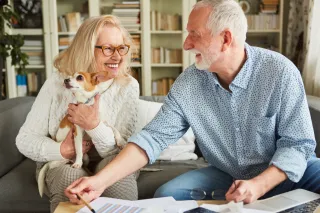 How to Navigate Different Retirement Timelines with Your Spouse