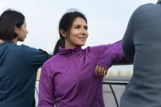 ¿Por qué tu energía femenina apagada te aleja del amor que mereces?
