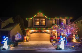 Top 10 Creative Ideas for Christmas Light Displays