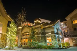 3 Reasons to Choose Professional Christmas Light Installations in Portland, Salem & Eugene