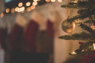 Commercial Holiday Lighting: Stand Out this Season