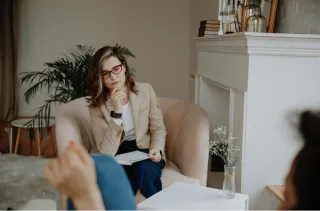 Is Hypnosis Right for You? 7 Questions to Help You Decide