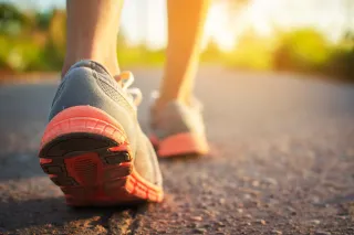 7 Surprising Benefits of Backward Walking: Why You Should Give it a Try