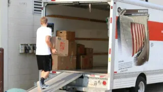 Benefits of Being a Full-Service Mover vs. Labor-Only