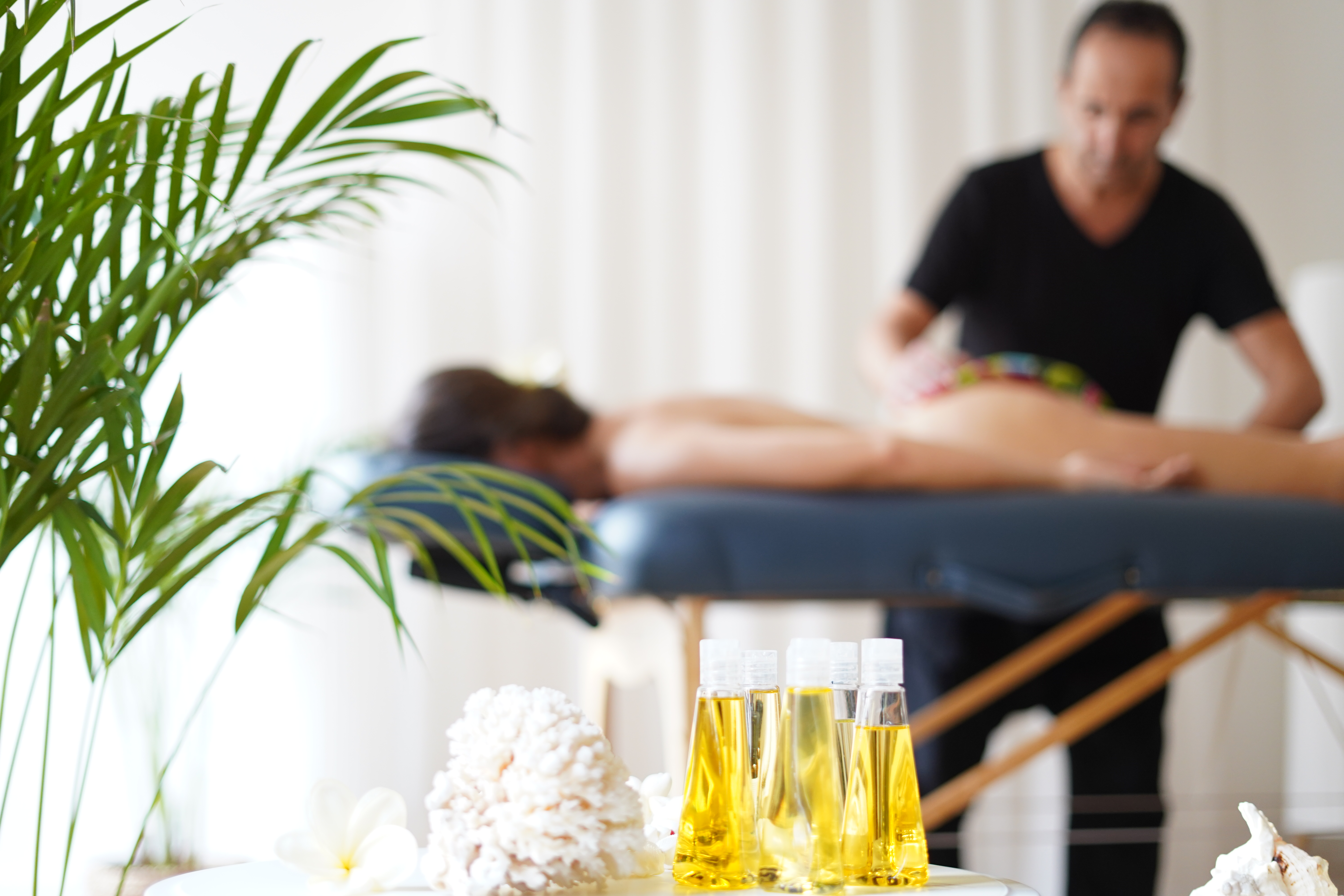 "Pourquoi intégrer le Kahuna massage hawaïen dans votre programme santé"