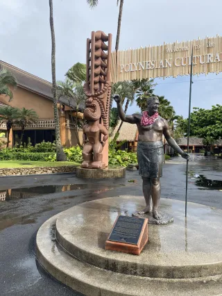  La culture hawaïenne : un art de vivre entre spiritualité, nature et harmonie