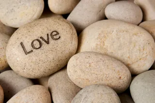 11 Ways to Know Someone’s Love Language by What They’re Complaining About