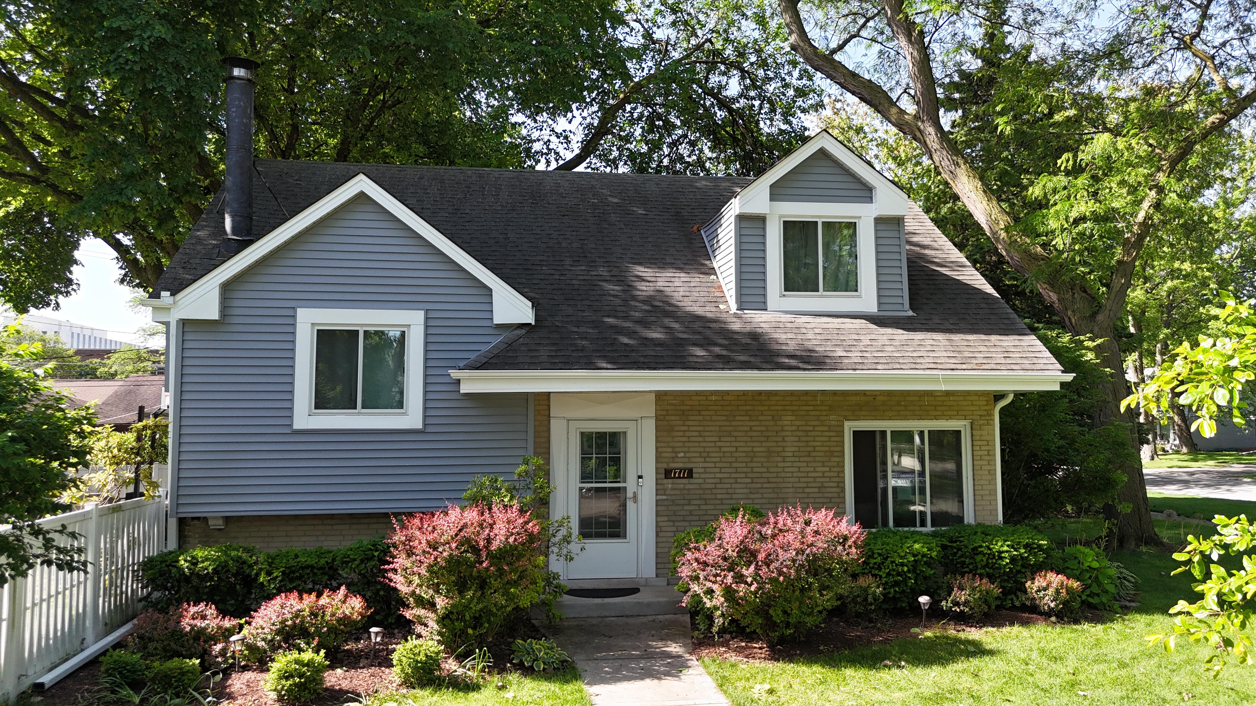 Winter Roof Health: The Critical Link Between Ventilation, Attic Temp, and Preventing December Ice Dams