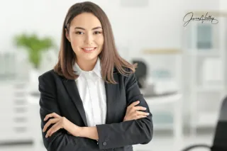 The Artist's Legal Armor: A Comprehensive Guide to Hiring, Vetting, and Partnering with Entertainment Counsel