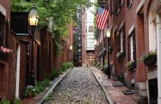 Top 10 Places to Visit in Boston for ESL Students: Safe, Fun, and Educational