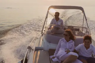 Boat Rental Service for Perfect Days Out