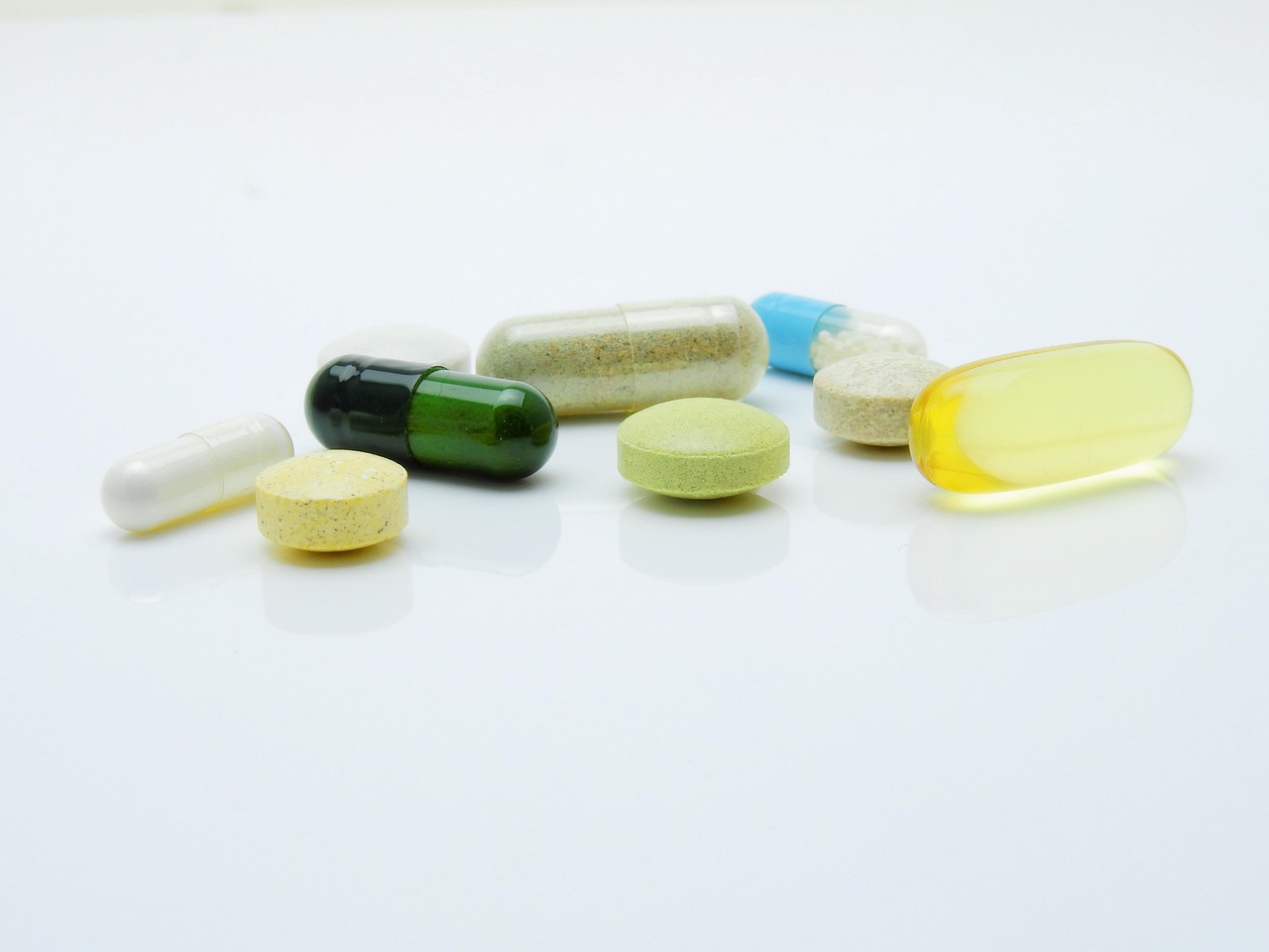 Best (and Worst) Supplements for Women in Menopause 