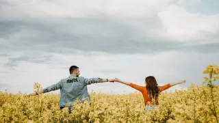 How to Plan a Surprise Romantic Getaway for Your Partner
