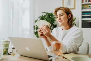 How Saving Money Supports Better Mental Focus