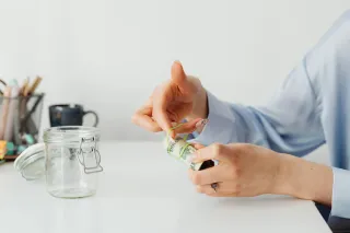 Smart Money Habits That Save You More Than You Think