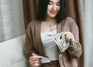 Money Mistakes to Avoid if You Want Long-Term Stability