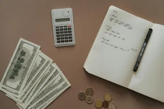 10 Smart Everyday Habits That Help You Save Money Without Even Trying