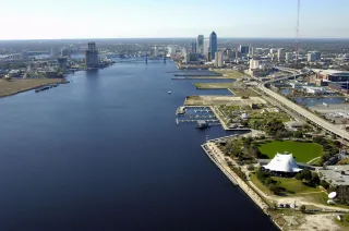 Sail, Stroll, and Soak in the Scene: Jacksonville's Metropolitan Park Marina