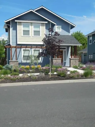 Gorgeous Narrow Yard Update!