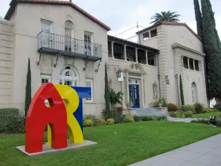 🎨 Discover Riverside’s Creative Soul at the Riverside Art Museum!